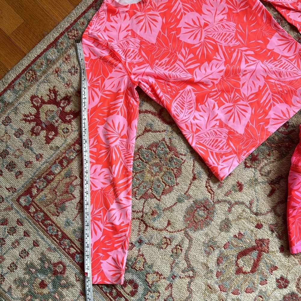 OLD NAVY l/s swim shirt and tie shorts. Good/excellent cond with minor stains. - Picture 15 of 16